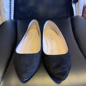 Bella Marie  Suede Pointed Toe Flats Black